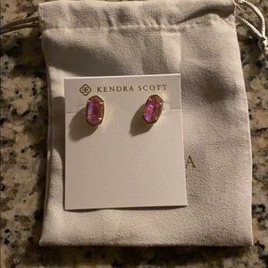 KENDRA SCOTT ELLIE GOLD EARRINGS
